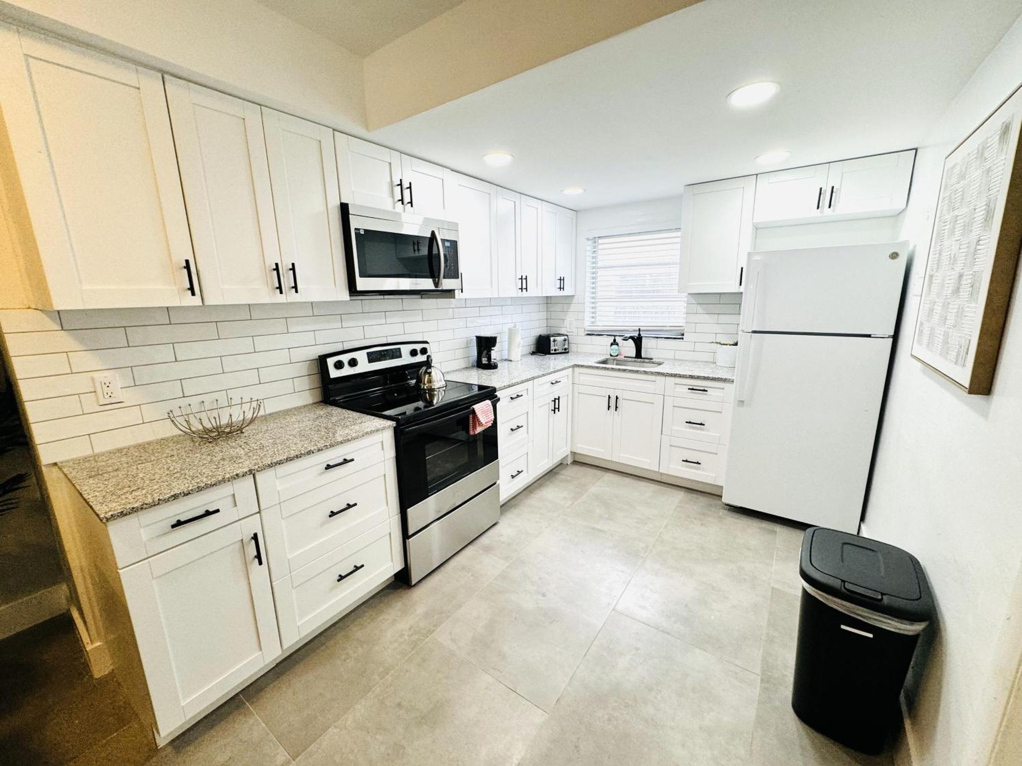 Holiday Park Apartments By Lowkl Fort Lauderdale Eksteriør bilde